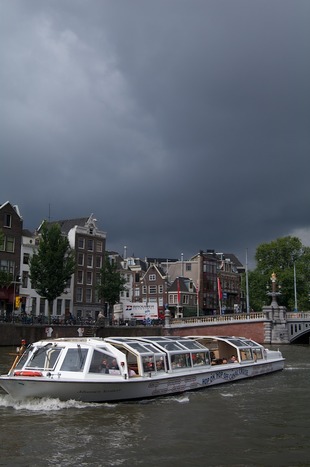 Rondvaartboot in Amsterdam